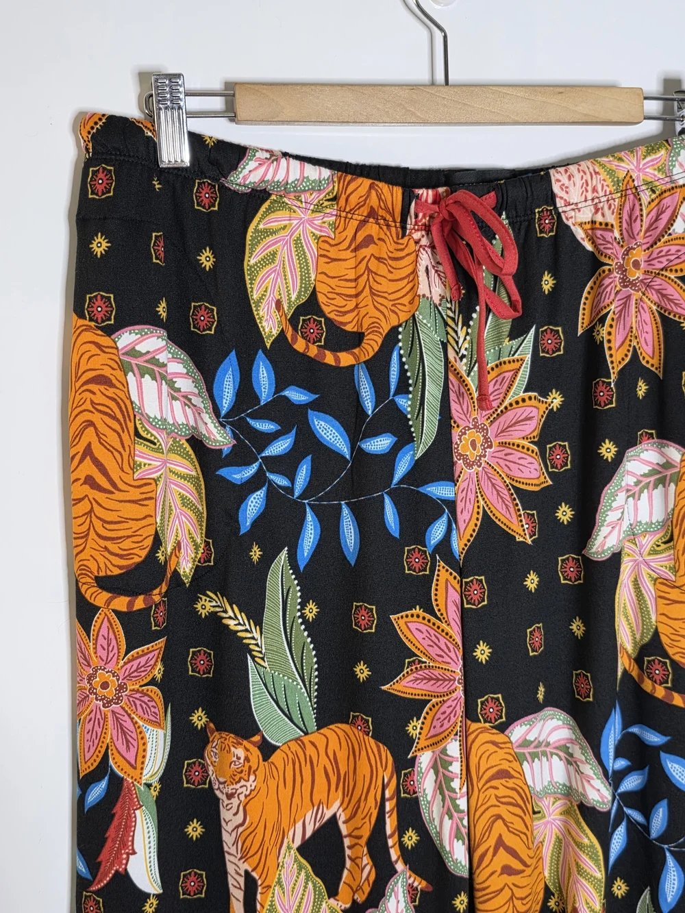 Room Service Black Floral & Tiger Print Pajama Set Long sleeve and Pants Size XL